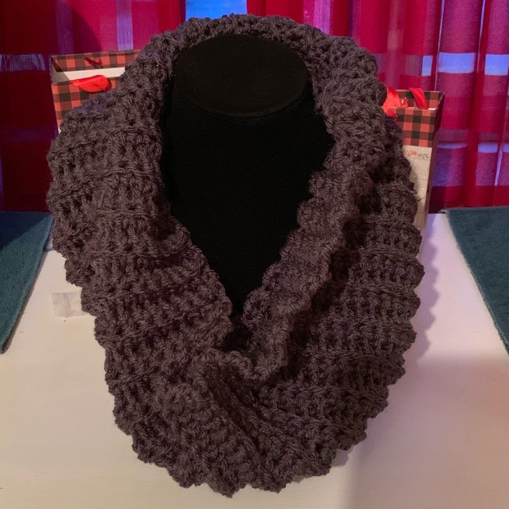 Handmade cowl scarfs! Choose your color! NWOT - Picture 3 of 7